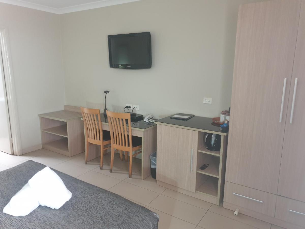 Cobar Central Motor Inn Екстериор снимка