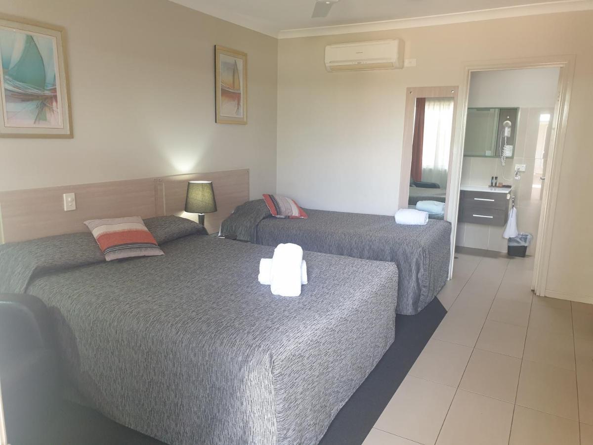 Cobar Central Motor Inn Екстериор снимка